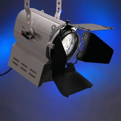 LED FRESNEL SPOTLIGHT 90W